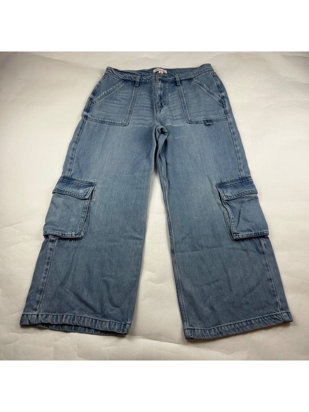 Lucky Brand Light Wash Drapey Denim Wide Leg Cargo Jeans 16 / 33